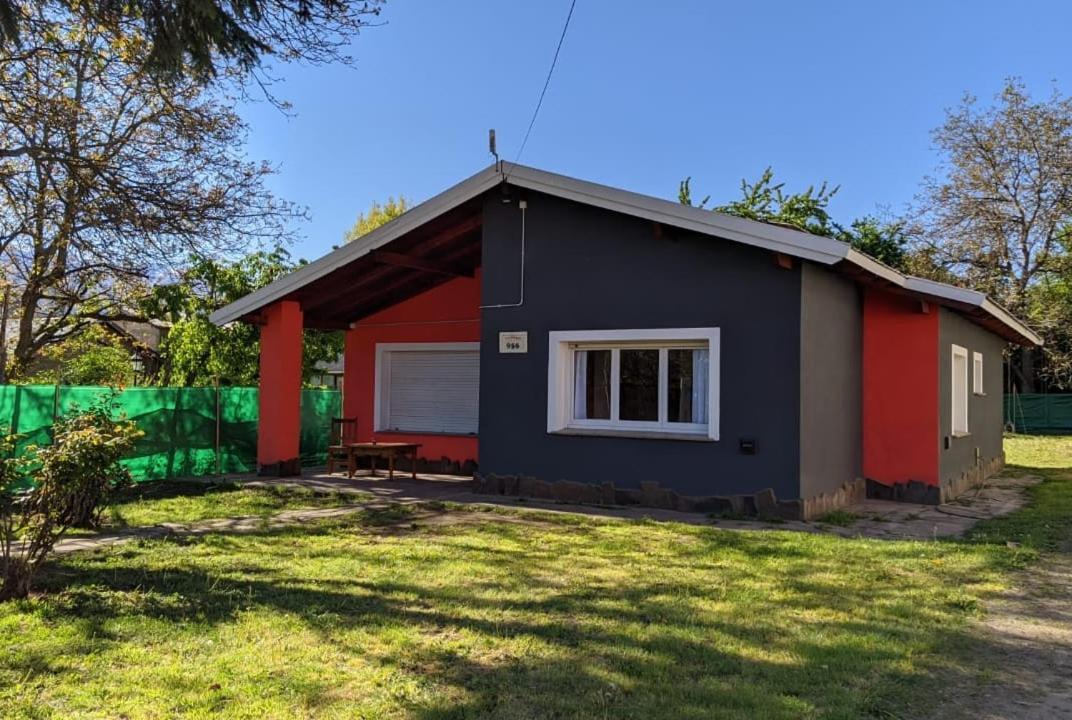De Tal Palo Hostel El Bolsón エクステリア 写真